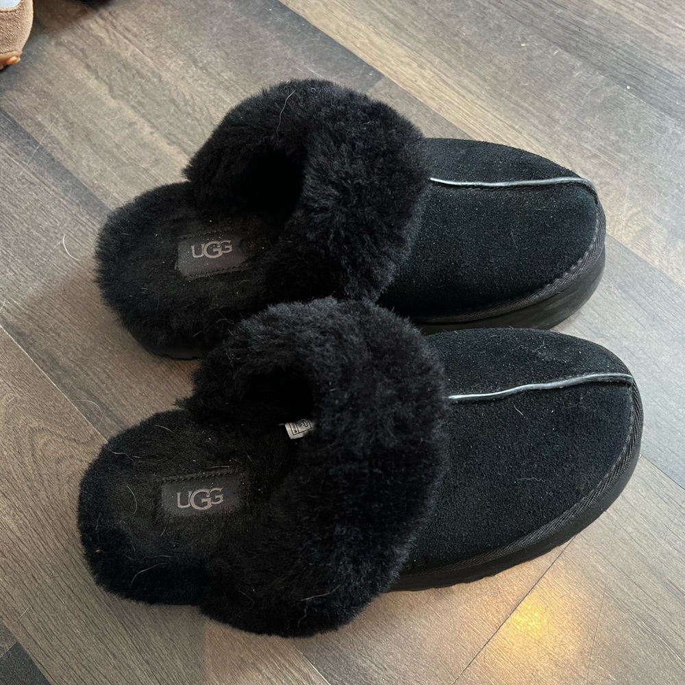 UGG Black Fuzzy Slippers
